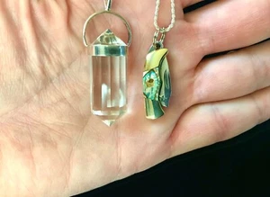 Menge 2 massive .925 Silber 18" Ketten mit einem Miniaturmesser & Kristall Anhänger - Bild 1 von 20