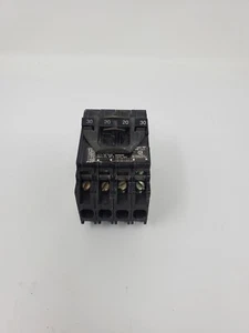 Siemens Q23020 Quad 1-2 polos 30Amp 240v 2-1Pole 20 Amp 120v Usado - Imagen 1 de 3