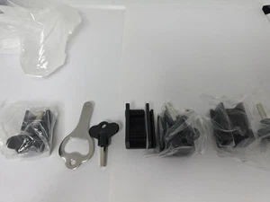 Paquete de 4 cerraduras de ventana correderas con llave para corredera vertical y horizontal - Imagen 1 de 5