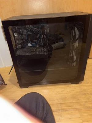 Windows PC For Repair/For Parts - Image 1 of 4