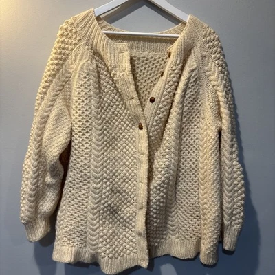 Handmade Ivory Cable Knit Wool Cardigan Size L Round Neck Button Granny Boho - Image 1 of 4