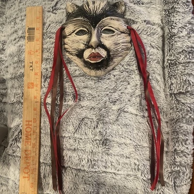 Máscara de pared colgante de cerámica gato dama vintage firmada por artista. Karen T. Foto 1 de 4