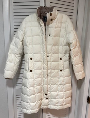 Abrigo acolchado Woolrich para mujer blanco crudo hasta la rodilla, talla mediana, sin capucha Foto 1 de 4