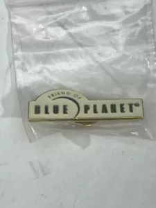 Souvenir Ski Lapel Pin Friend of Blue Planet - Picture 1 of 2