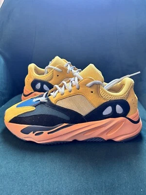 Adidas Yeezy Boost 700 Sun GZ6984 tamanho 10 - Imagem 1 de 4