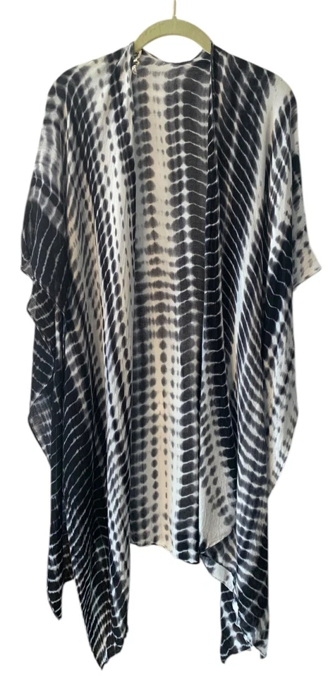 MICHAEL STARS Negro + Blanco Estampado Ruana Convertible Sarong Bufanda Envoltura Talla Única Foto 1 de 4