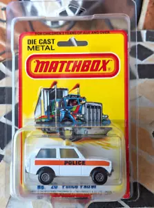 RARE Yellow & Blue Dome Light MATCHBOX #20 Police Patrol Range Rover Protector - Picture 1 of 7