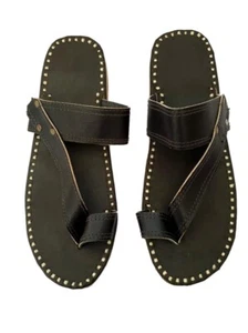 US 12 MENS SANDALS - Picture 1 of 5