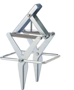 Mole Trap Easy Setup with Quick Kill Reusable Scissor Trap - Picture 1 of 2
