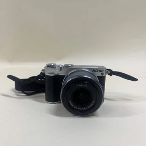 Cámara sin espejo Nikon 1 J5 20,8 MP con lente - Imagen 1 de 12