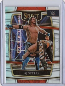 Tarjeta AJ STYLE WWE 2022 Panini Select Concourse plateada #13 - Imagen 1 de 2