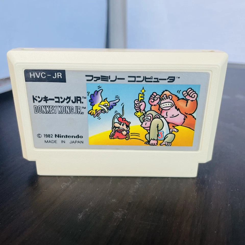 Donkey Kong Jr. Picture Cartridge Nintendo Famicom 1982 Japanese Version HVC-JR - Image 1 of 4