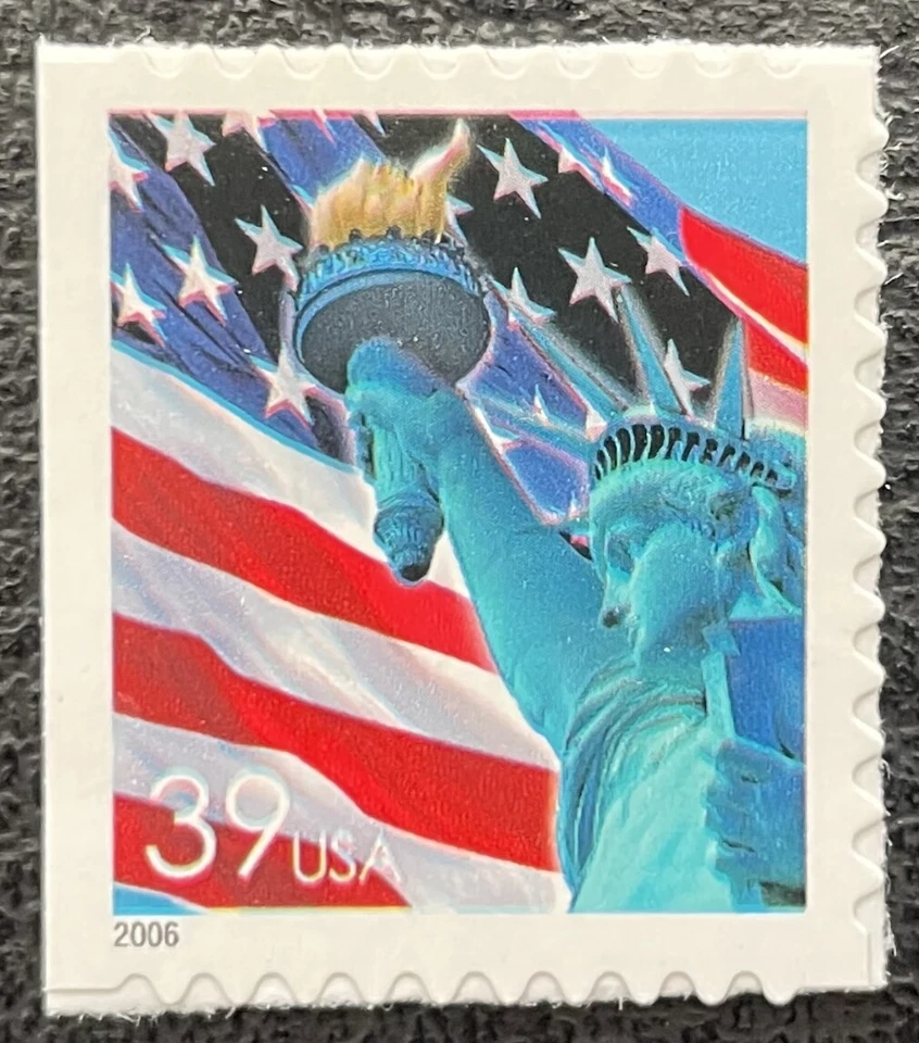 2006 Scott #3985b - 39¢ -STATUE OF LIBERTY AND FLAG - Single Booklet Stamp - MNH - Image 1 of 1