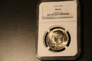 1972 D Kennedy Half Dollar Graded NGC MS66 Brilliant Un-circulated.  Pop 532/114 - Bild 1 von 2