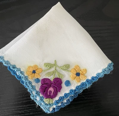 Small Vintage Embroidered & Crocheted Women’s Handkerchief - Image 1 of 3