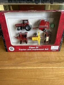 Ertl Case IH 7210 TRACTOR & Implement Set-1.64 Planter Sprayer Disc Bailer - Picture 1 of 4