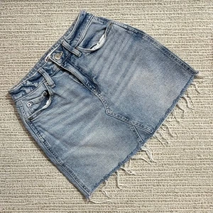 SO 1/25W Distressed Denim Mini Skirt Blue Jean Classic Boho Cottage Punk Retro - Picture 1 of 10
