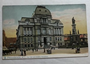 Providence, R.I. City Hall and Solidiers Mounment.  Postcard (D1) - Picture 1 of 2