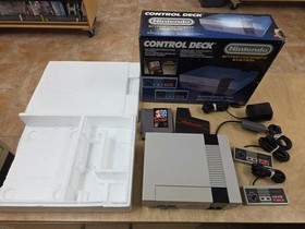 Nintendo NES Control Deck Console In Box Good Condition TESTED
