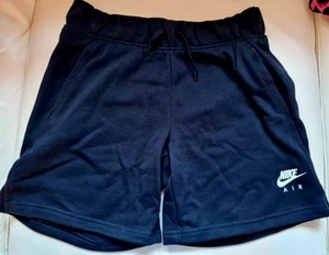 Girl's Nike Black shorts size XL 13-15 years - Picture 1 of 2