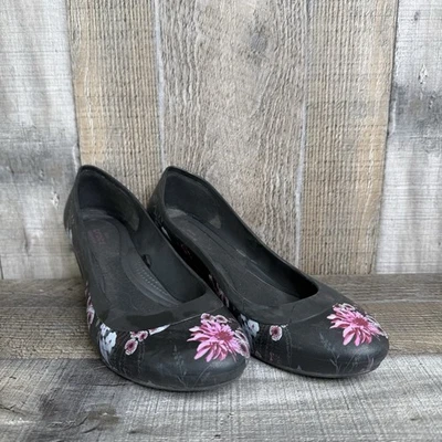Women’s Crocs Lina Black Floral Slip On Dual Comfort Wedges Heels Shoes Size 6 M - Image 1 of 4