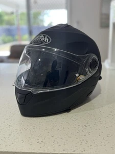 Airoh Matte Black Helmet - Picture 1 of 3