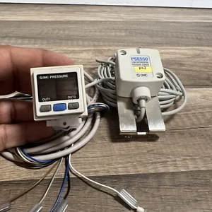 SMC PSE550 con display PSE303 sensore bassa pressione differenziale con fili - Foto 1 di 7