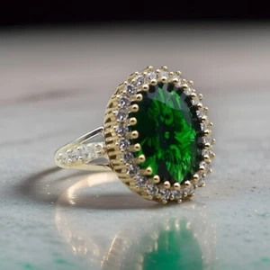 925 Sterling Silver Women's Ring Turkish Jewelry Green Zircon Size 6-11 - Picture 1 of 7