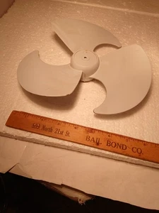 Vintage 9" Gray Replacement Fan Blade for Galaxy Oscillating Fan Type 9 Style 6M - Picture 1 of 4