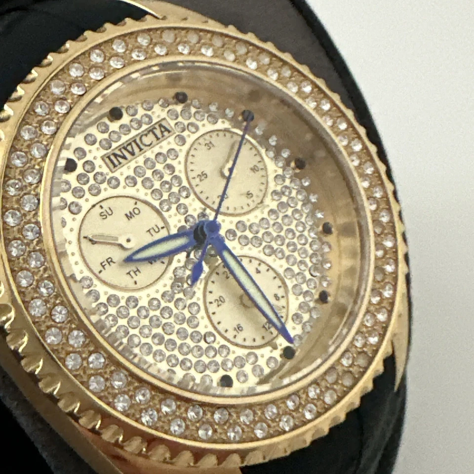 Reloj para dama Invicta Angel cristal esfera dorada silicona negra 28485 Foto 1 de 4