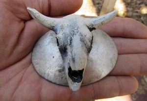 Hebilla de cinturón de cráneo de dirección de colección 3D cuerno largo TORO occidental ARTE VACA Italia RARA EN MUY BUEN ESTADO+ - Imagen 1 de 4