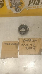 PIGNON 4EME ARBRE SECONDAIRE BOITE DE VITESSE YAMAHA 250 YZ 2004 - Imagen 1 de 5