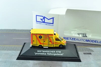 Ambulancia Rietze 61551 Mercedes Benz Sprinter Promedica escala HO 1:87 Foto 1 de 3