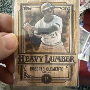 Roberto Clemente Topps 2025 Series 1 Heavy Lumber Card. HL-19 - Picture 1 of 6