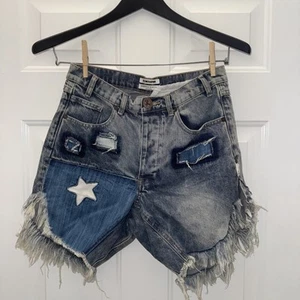 Una cucharadita Frankie’s con estrella talla australiana 24 nueva (OT61) - Imagen 1 de 8