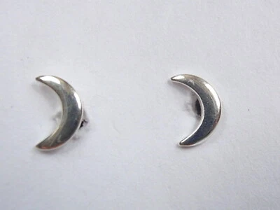 Brincos de prata esterlina 925 Tiny Crescent Moon Stud  - Imagem 1 de 3