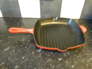 cast iron griddle pan - size 26 cms - red finish - Picture 1 of 5