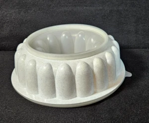 Tupperware Speckled Gray Jello Gelatin Ice Mold Gel-N-Serve 3 Piece Set - Picture 1 of 3