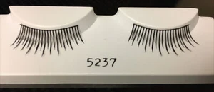 Markenlos 5237 schwarze lange obere Puppe Wimpern (3/4" & Multi 1/4" bis 3/8") Neu aus altem Lagerbestand - Bild 1 von 2