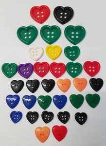 33 Vintage Sewing Buttons Plastic Hearts Flat Primary Colors 3774 - Picture 1 of 5