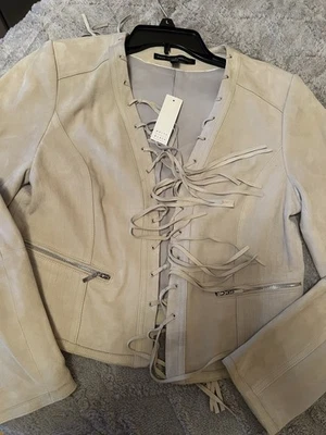 Chaqueta de moto White House Black Market beige para mujer 100 % cuero gamuza talla M Foto 1 de 4