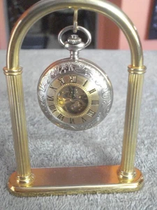 VINTAGE MAJESTI JUWELENBESETZTE SKELETT MECHANISCHE TASCHENUHR mit KETTE & AUFSTELLER - Bild 1 von 8