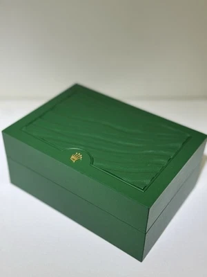 Caja Rolex Original Verde Mediana 39139.02 Oyster M Sin Cojín Ni Caja Exterior Foto 1 de 3