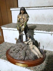 Frank Frazetta's Conan Barbarian Statue Clayburn Moore Signed With Box - Picture 1 of 2