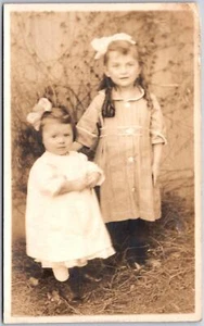 Portrait of Two Little Girls Wearing Dress, Children, RPPC Vintage, Postcard - Picture 1 of 2
