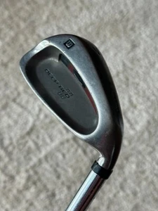 WILSON DEEP RED #7 IRON WITH A REGULAR FLEX .450 STEEL SHAFT WRAP GRIP - Picture 1 of 4