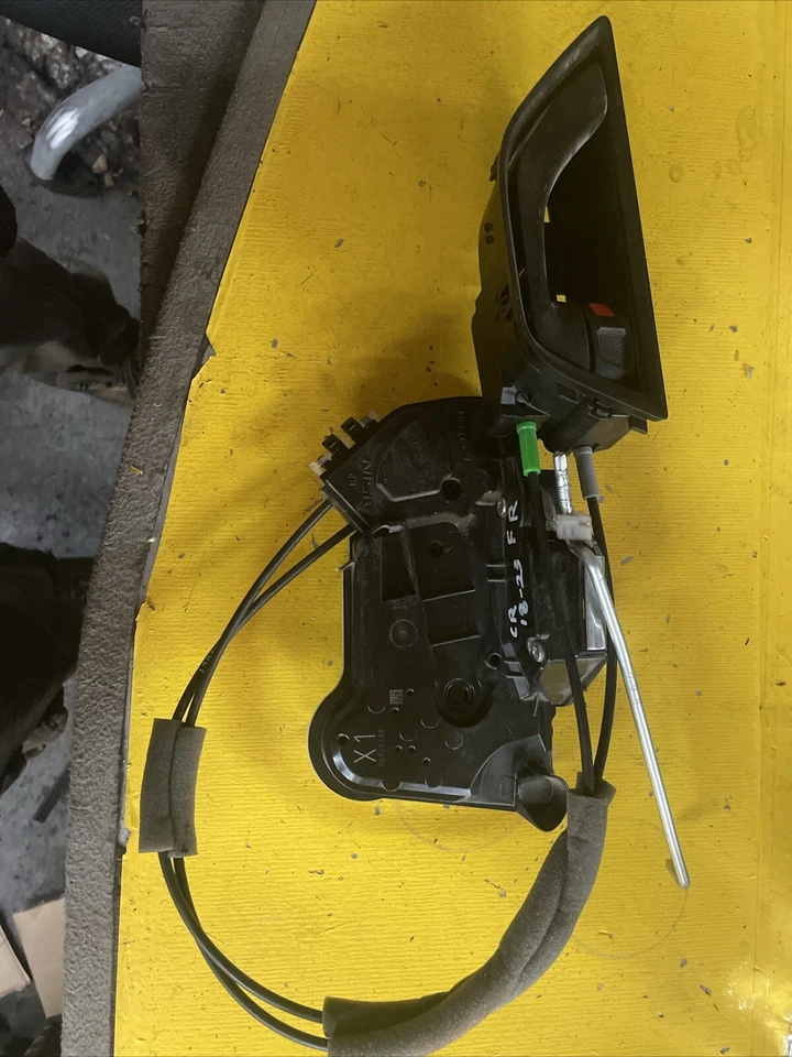2018-2019 SUBARU CROSSTREK FRONT RIGHT SIDE DOOR LATCH LOCK ACTUATOR OEM - Image 1 of 4