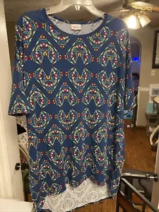 Camisa Lularoe pequeña caleidoscopio en forma de corazón nueva con etiquetas - Imagen 1 de 4
