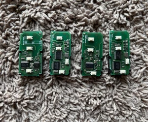 LOTE DE 4 PLACAS REMOTAS LLAVE INTELIGENTE TOYOTA LEXUS FABRICANTE DE EQUIPOS ORIGINALES *LED DAÑADO* ¡SIN PRECIO BASE! - Imagen 1 de 2