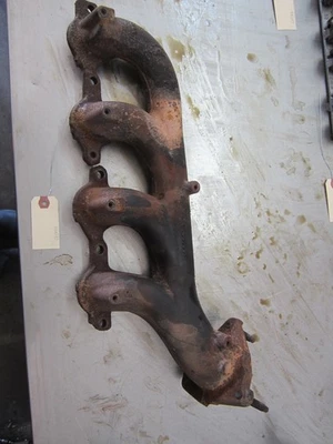 Colector de escape derecho de GMC Yukon 2009 5,3 12616288 Foto 1 de 4